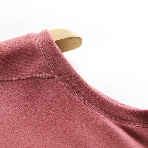 Удерживающий тепло утепленный двусторонний бархатный приятный телу жилет, облегающий крой, в обтяжку