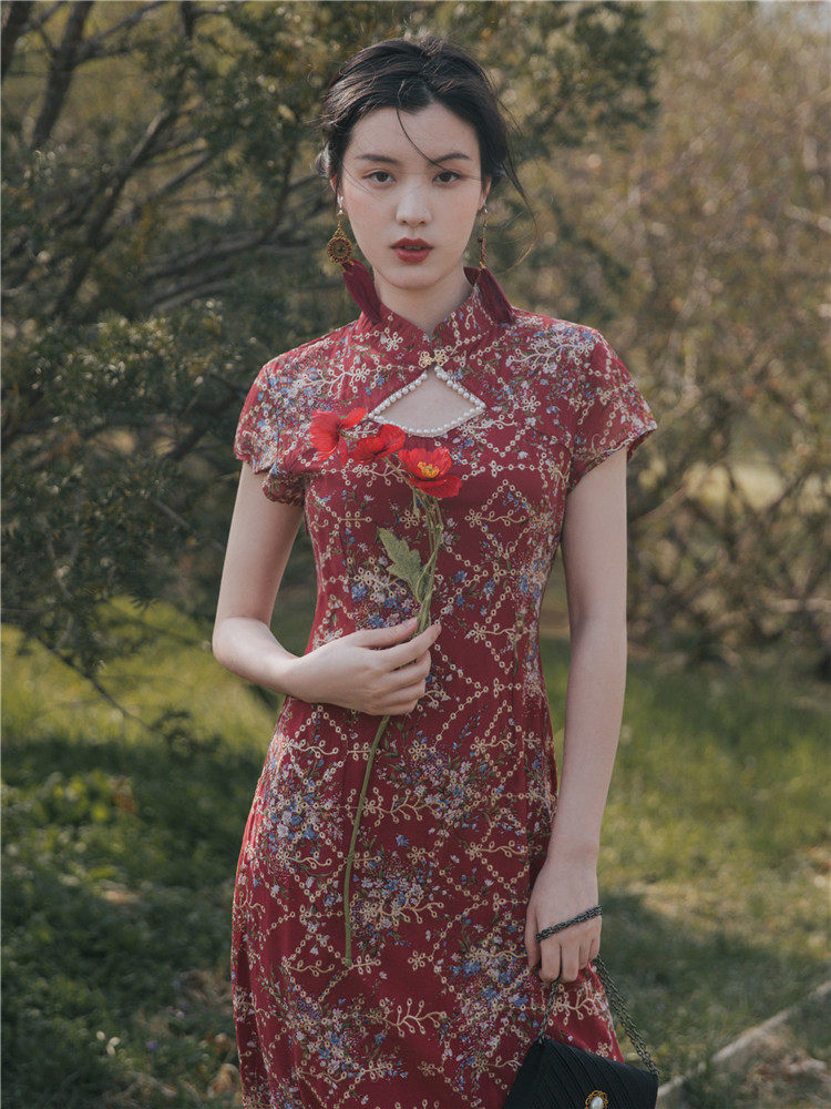 法式复古刺绣碎花紧身旗袍夏连衣裙 新风尚 NEW Fashion连衣裙