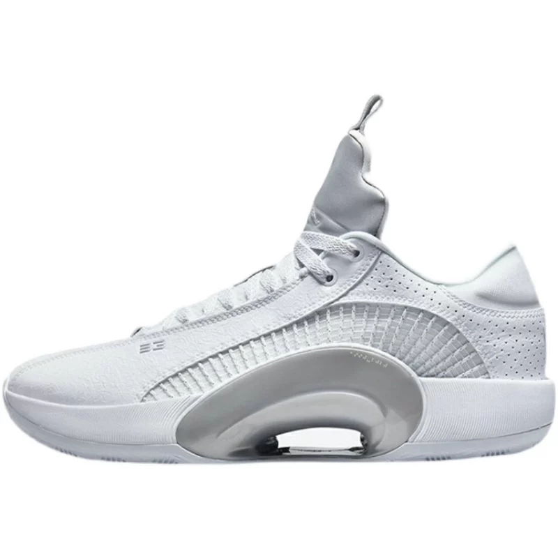Полетящие 'Air jordan, mint low basketball shoes' перевод