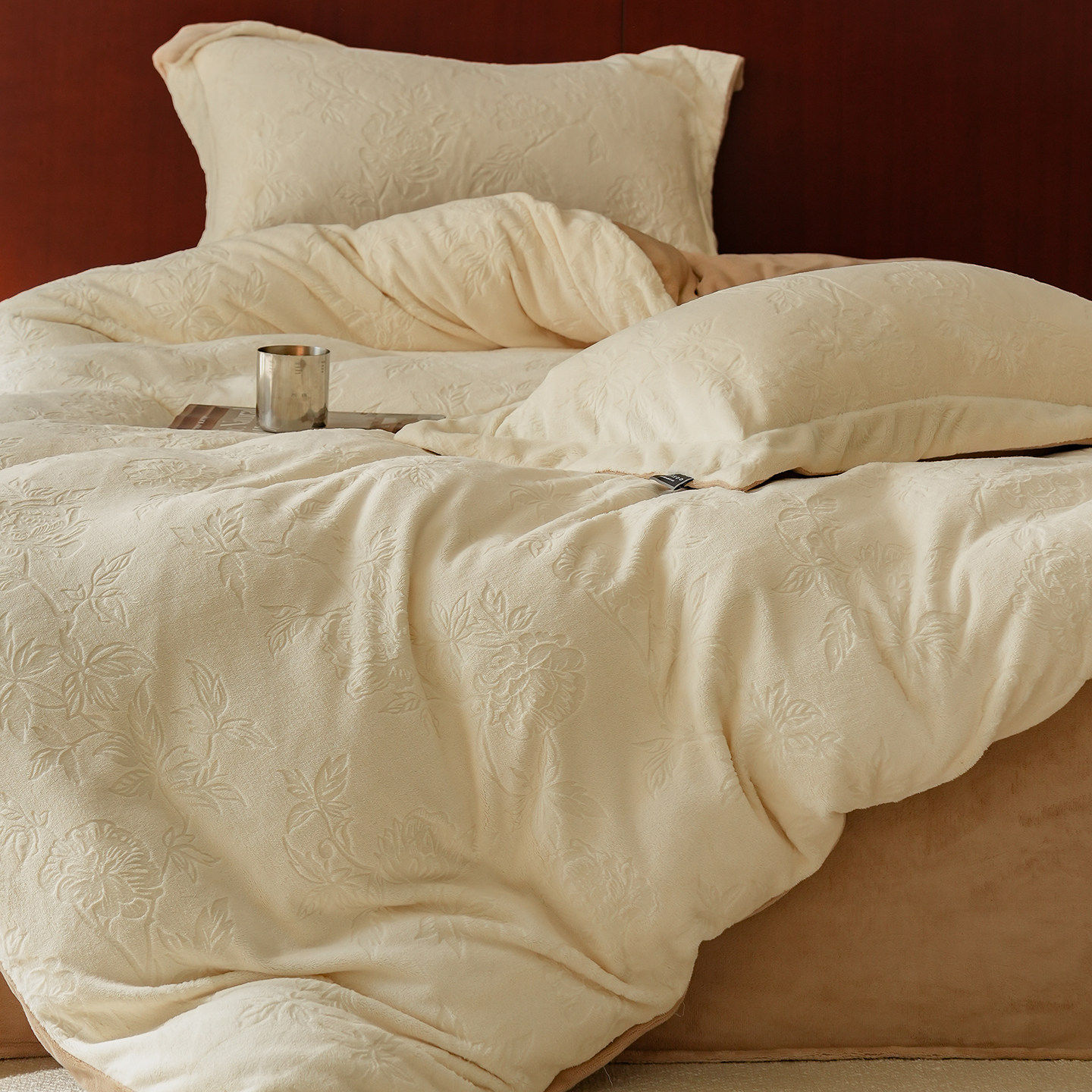 2025新款冬季保暖雕花牛奶绒四件套轻奢高级感加厚珊瑚绒床上用品,淘宝优惠券,粉丝福利购,淘宝优惠卷