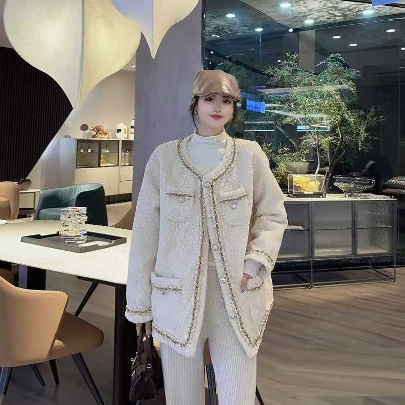 大码女装圆领开衫拼色边小香风外套胖妹妹气质显瘦秋冬款百搭上衣 - 图2