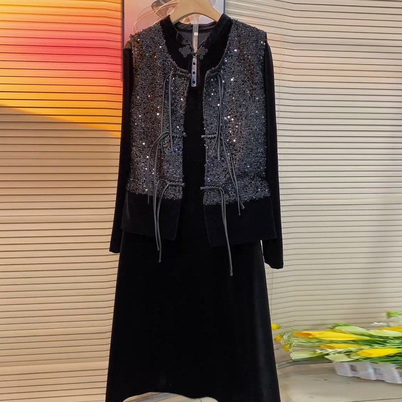 大码女装盘扣丝绒连衣裙亮片马甲胖MM时尚韩版减龄气质显瘦两件套,淘宝优惠券,粉丝福利购,淘宝优惠卷