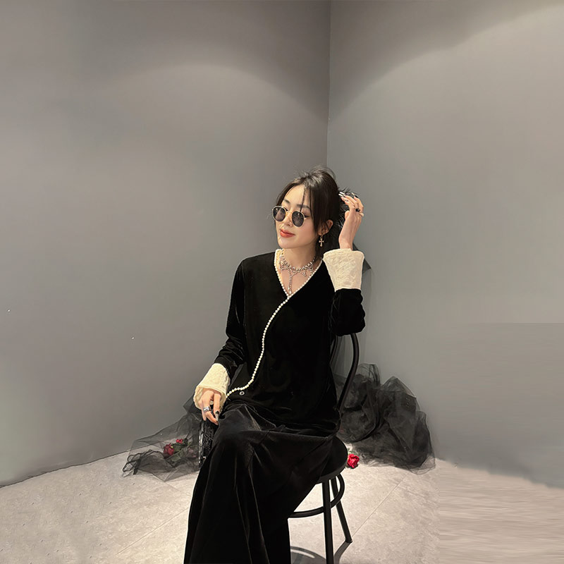 大码女装显瘦净版丝绒半身裙V领拼接袖口洋气气质轻熟风时尚上衣 - 图2