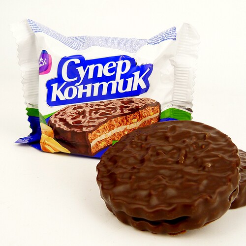 俄罗斯巧克力派三明治花生炼乳夹心涂层饼干康吉进口网红零食推荐 - 图2
