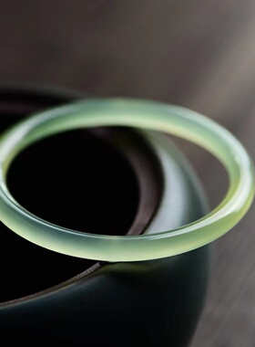 天然玉髓女款手镯女清冷感素雅