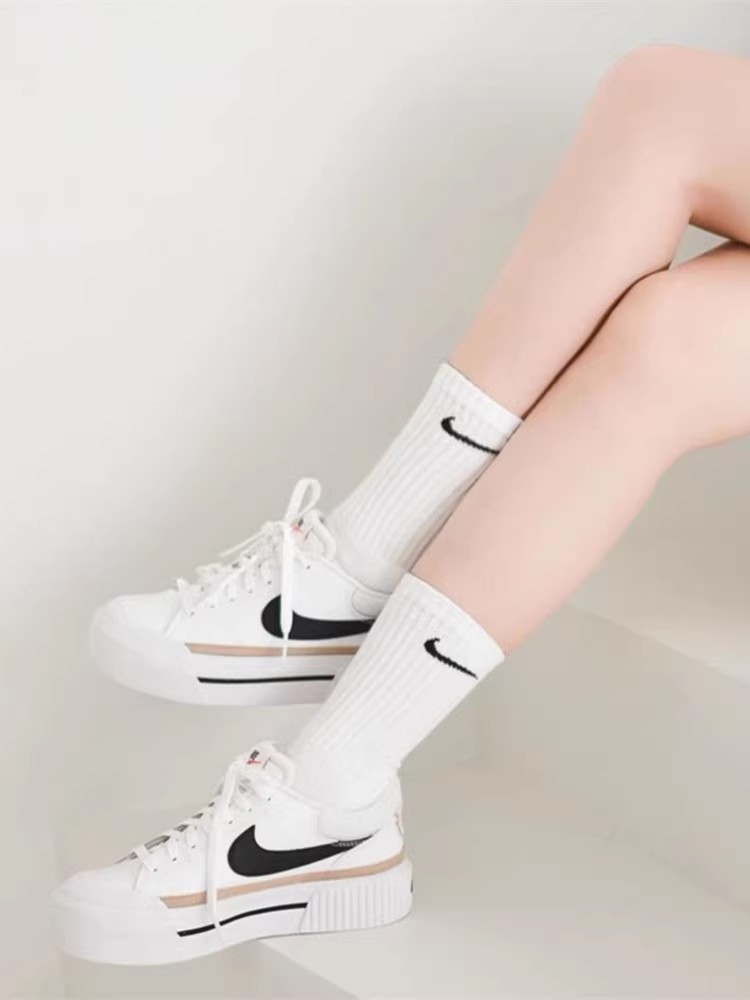 正品耐克/Nike Court Legacy 厚底增高显腿长女子小白板鞋 DM7590