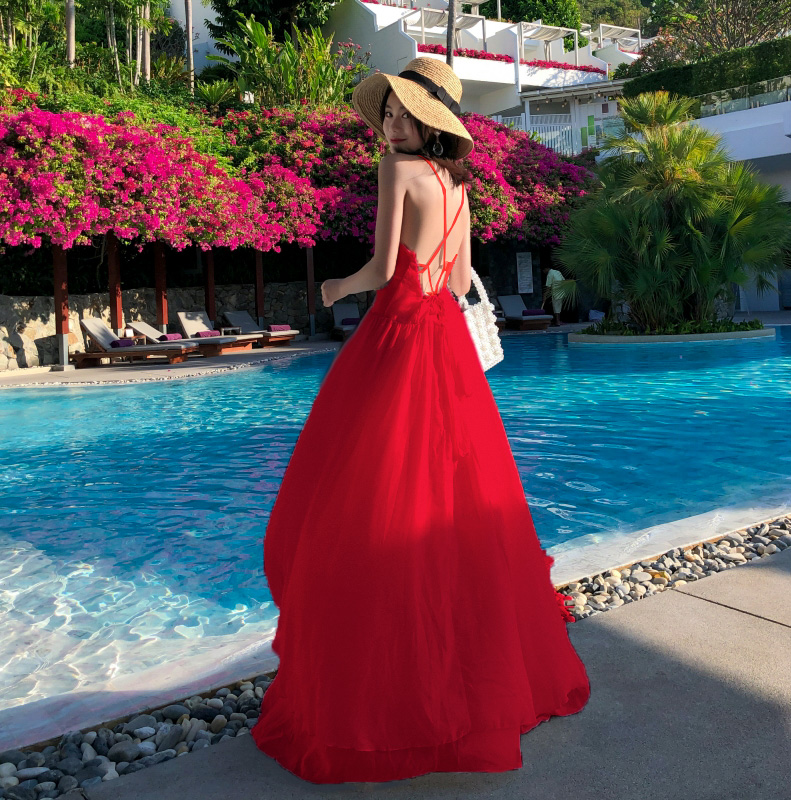 三亚沙滩裙女巴厘岛旅游穿搭吊带露背海边度假仙女连衣裙长裙超仙