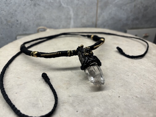 杂露集手工合作喜马拉雅白水晶黑金锁骨女神项链