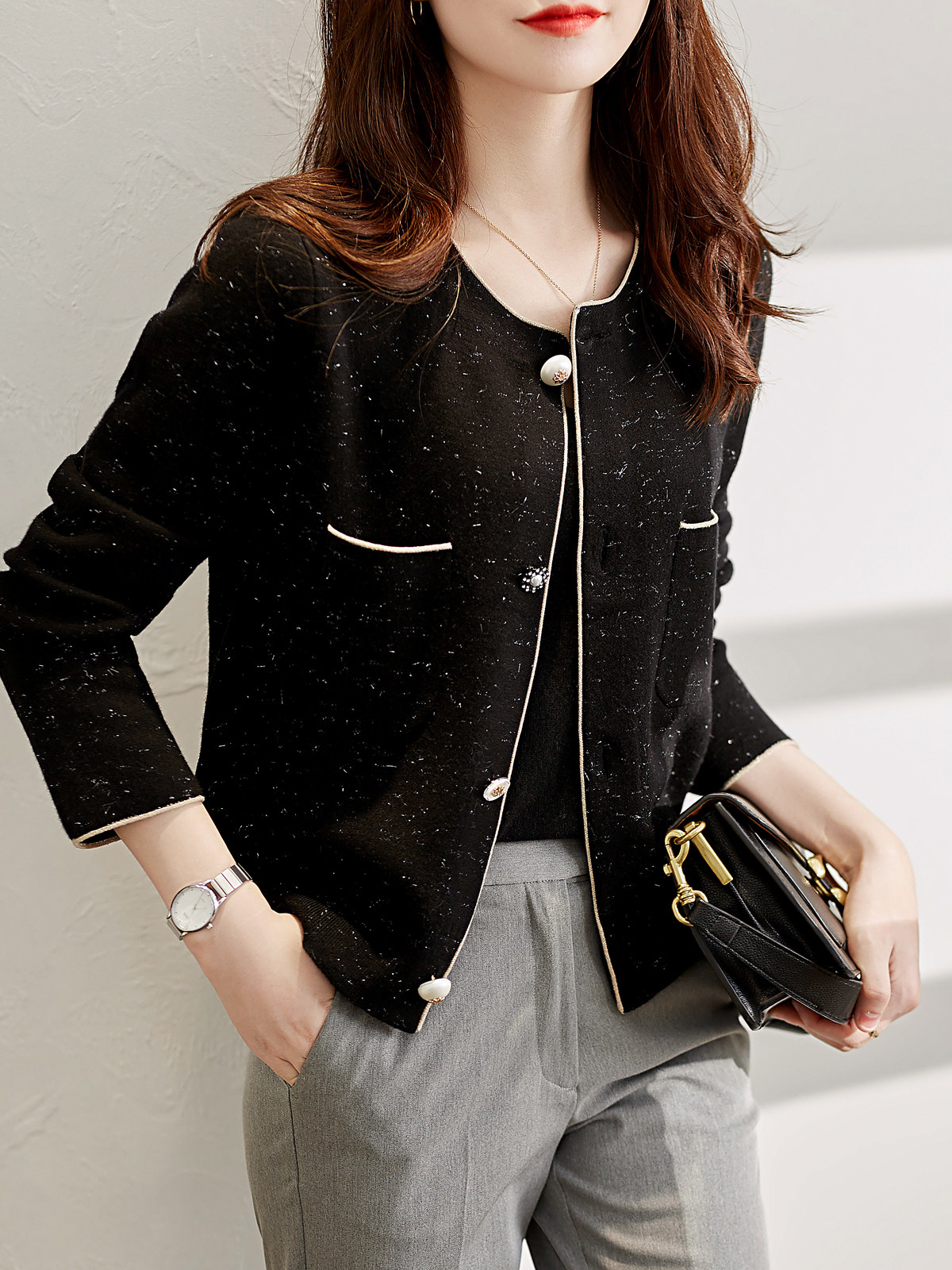 欧哥弟人新款早秋羊毛针织衫女士羊毛短款小香风外套珍珠钻扣开衫