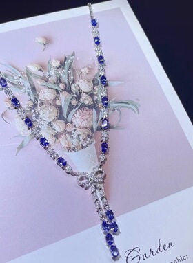 女银饰品蝴蝶结款椭圆形