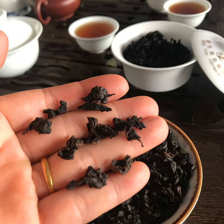 包邮 500g 散装 油切木炭技法新制浓香型茶叶重焙 新茶高山黑乌龙茶 包邮 500g 散装 油切木炭技法新制浓香型茶叶重焙 新茶高山黑乌龙茶