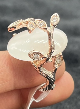 流行饰品珠宝首饰女款戒指镶嵌猫眼石贵金属戒托 影视道具