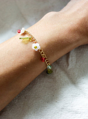 拼邮日本甜美风花朵水晶手链