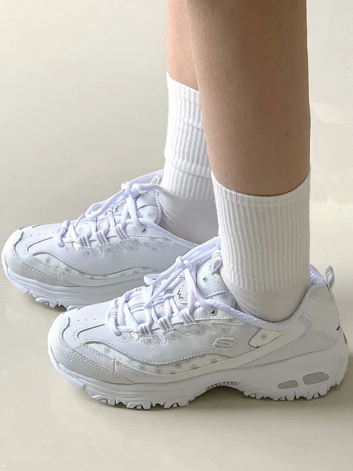 Skechers斯凯奇春秋女鞋花花熊雏菊刺绣熊猫鞋老爹鞋896180