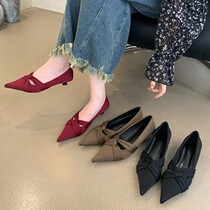 Style Holiday Wind ~ Retro Light Mouth Red Summer Dating Single Shoe Bag Feet One foot Pointed Hot girl Four Seasons shoes