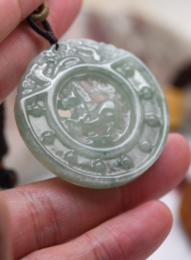 天然冰糯种翡翠马到成功吊坠