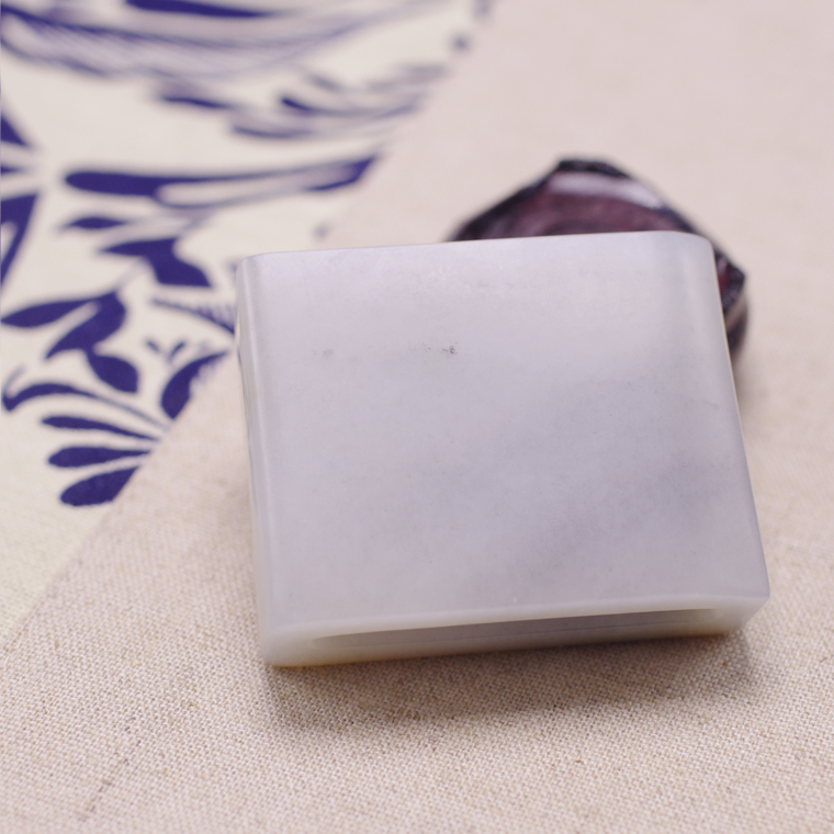 皮带扣 虎皮纹 正品和田玉籽料原皮 尚品玉堂 皮带扣 虎皮纹 正品和田玉籽料原皮 尚品玉堂