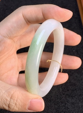 【瑕疵处理】和田玉翠青女款手镯内径55.5毫米44.84克带证书礼盒