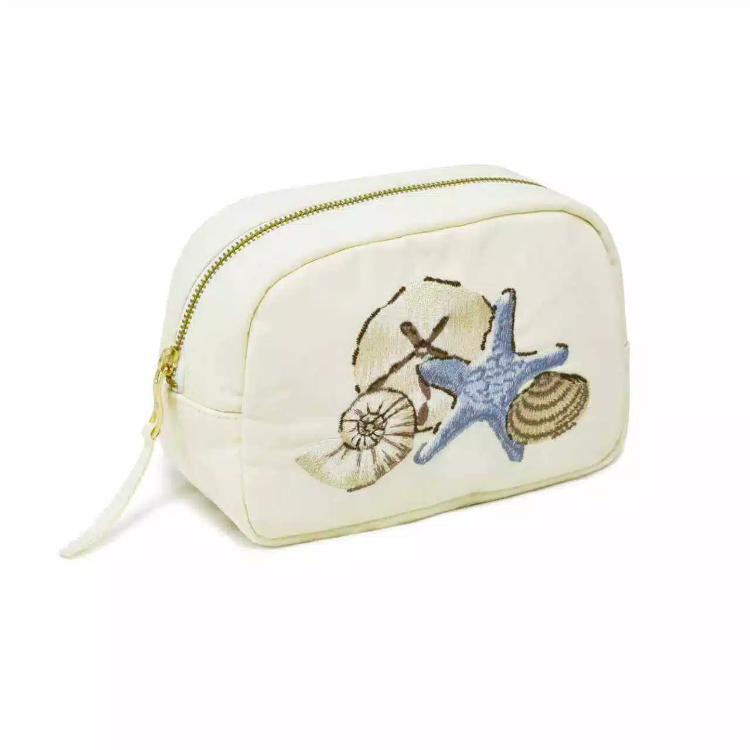 2025新款化妆包大容量收纳袋口红化妆品便携洗漱包ins超火绣花 - 图1