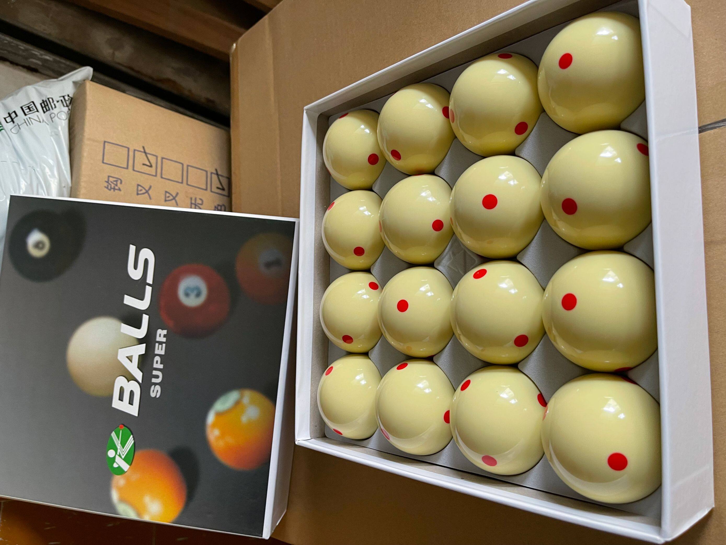 六点红大号母球 a 球头 大号美式 普通母球头 5.72cm(6.5元/个)