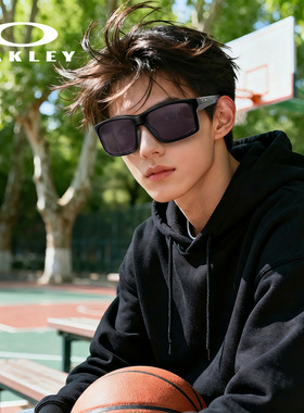 Oakley/欧克利9242A方形太阳镜