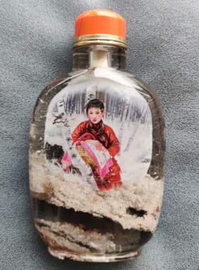 诚信内画天然水晶名家升值鼻烟壶