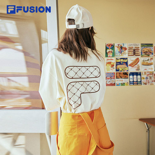 FILA FUSION斐乐潮牌短袖T恤情侣款夏 时尚宽松针织短袖衫 - 图1