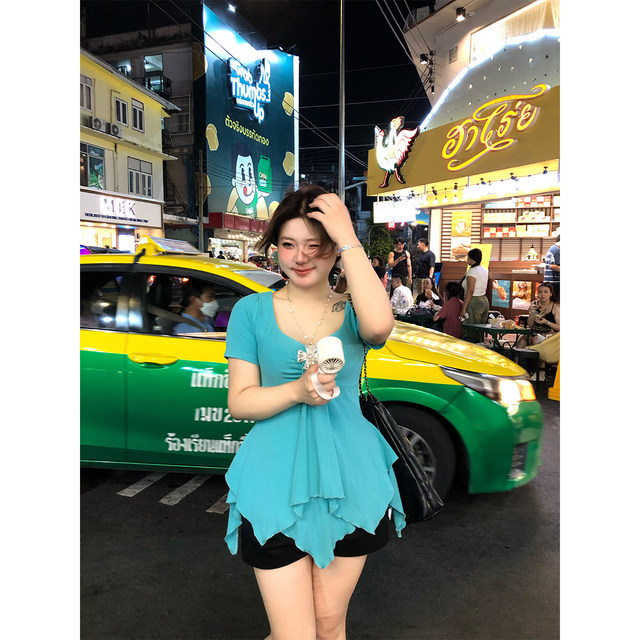 Annie ບໍ່ເປັນທີ່ນິຍົມ, ເຄື່ອງຫມາຍດາວ rivet ສີດໍາ, ອັດຕາສ່ວນ super, ສັ້ນ rivet slim, ແມ່ຍິງ summer ໃຫມ່ໄຂມັນບວກກັບຂະຫນາດສັ້ນ