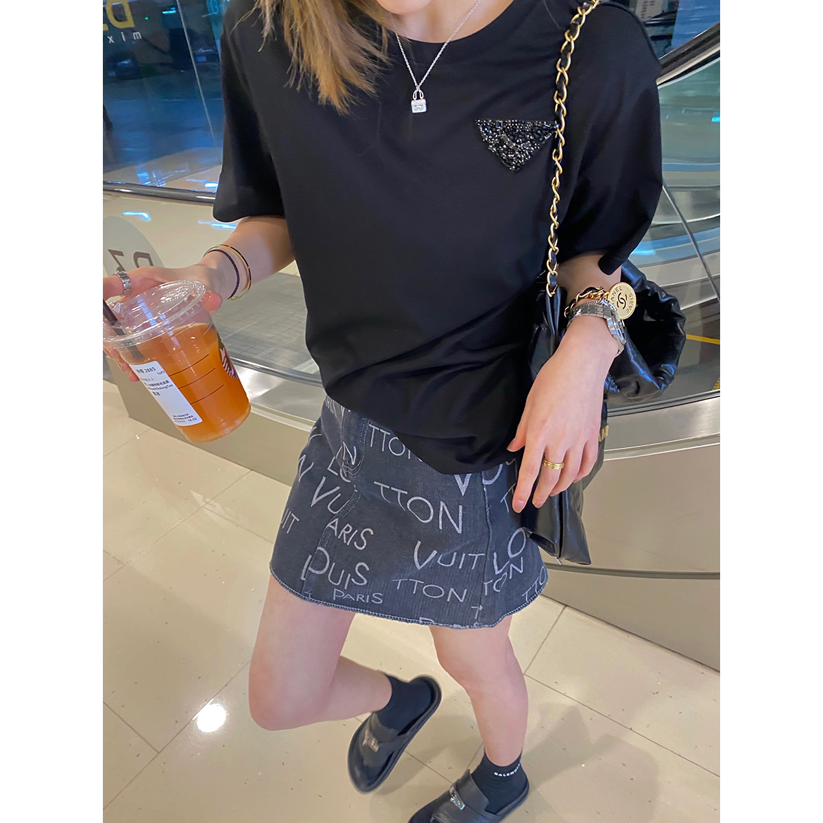 THEOPENDM 2022夏季新款宽松休闲百搭遮肉显瘦圆领三角标tee恤女