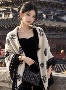 老钱风山茶花印花披肩女外搭秋小众高级感氛围感百搭礼服外出围巾