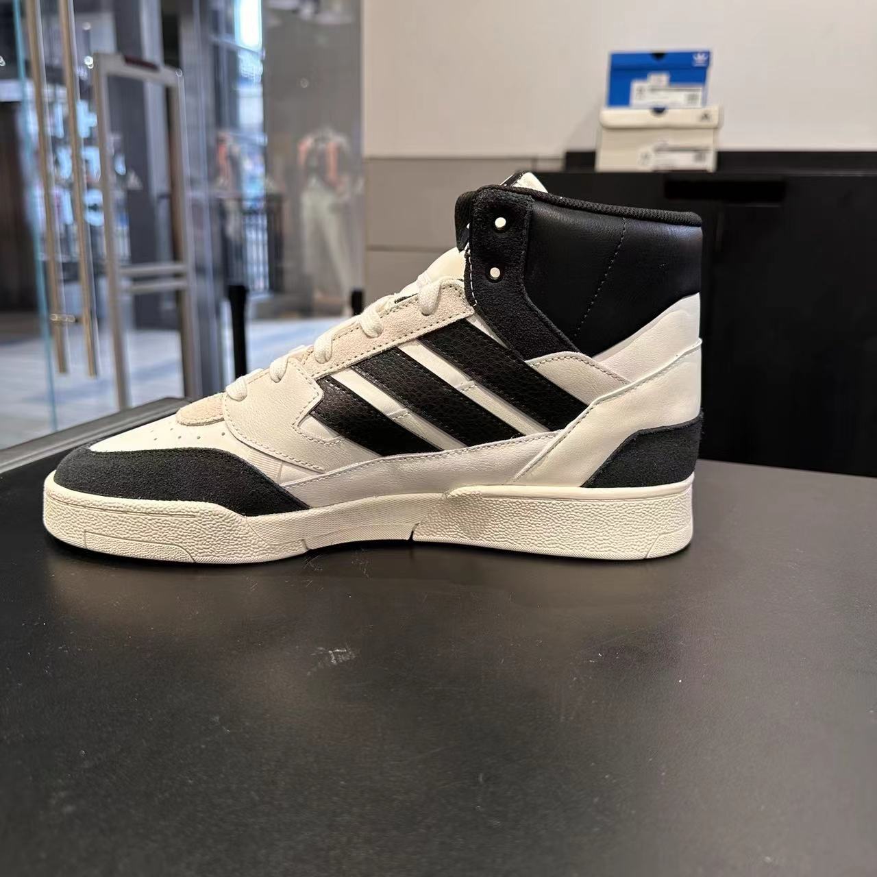 Adidas/阿迪达斯男女款三叶草运动复古耐磨高帮休闲板鞋 GZ2571-图1