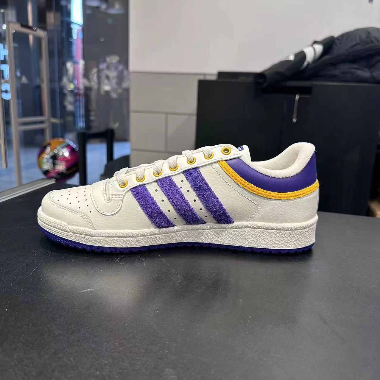 Adidas/阿迪达斯三叶草男女款秋冬季经典运动低帮板鞋潮鞋 GY2516 - 图2