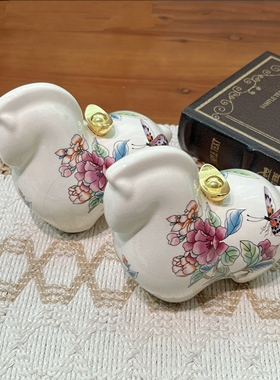 新中式陶瓷马摆件 手绘花鸟蝴蝶陶瓷工艺装饰摆设