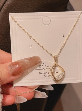 宏光女镶钻几何项链吊坠百搭时尚