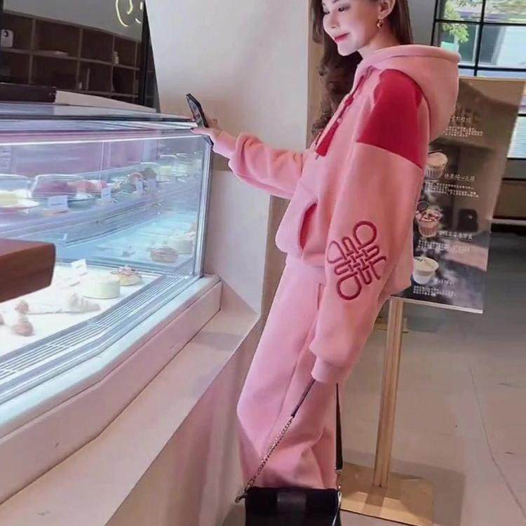 冬季国风休闲运动服套装女新款胖妹妹流苏刺绣卫衣+直筒裤两件套,淘宝优惠券,粉丝福利购,淘宝优惠卷
