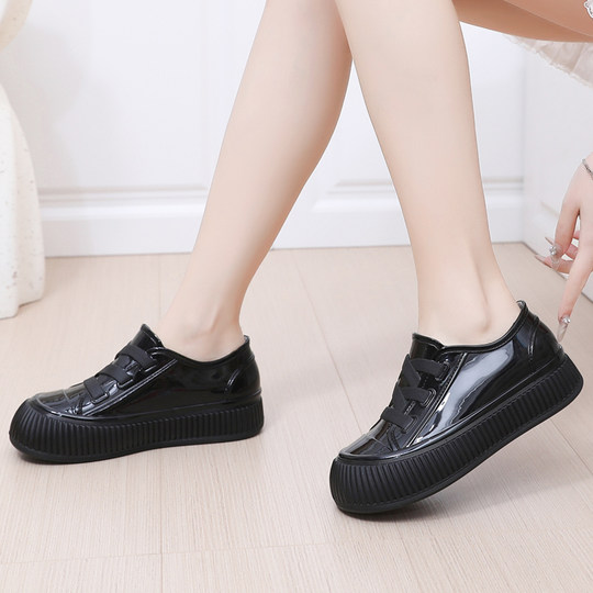 Thick bottom rain shoes for women's kitchen work shoes low top waterproof shoes