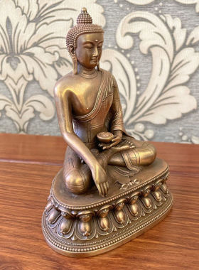 尼泊尔工艺紫铜释迦牟尼佛像袈裟定制款藏传佛像居家供奉摆件四寸
