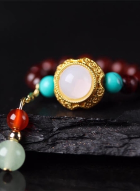 抖音同款一花一世界，小叶紫檀红木圆珠夜光石戒指木雕木指环女