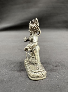 藏式白铜黑财神佛像挂件复古藏传密宗佛随身吊坠文玩藏银饰品配件