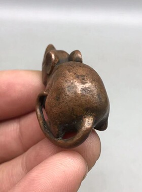 藏式黄财神手托吐宝鼠招财鼠吊坠西藏纯铜手工做旧财神鼠挂坠