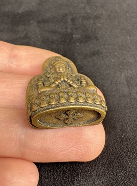 仿古藏式黄铜四臂观音佛牌挂件项坠文玩西藏随身利马铜关音佛吊坠