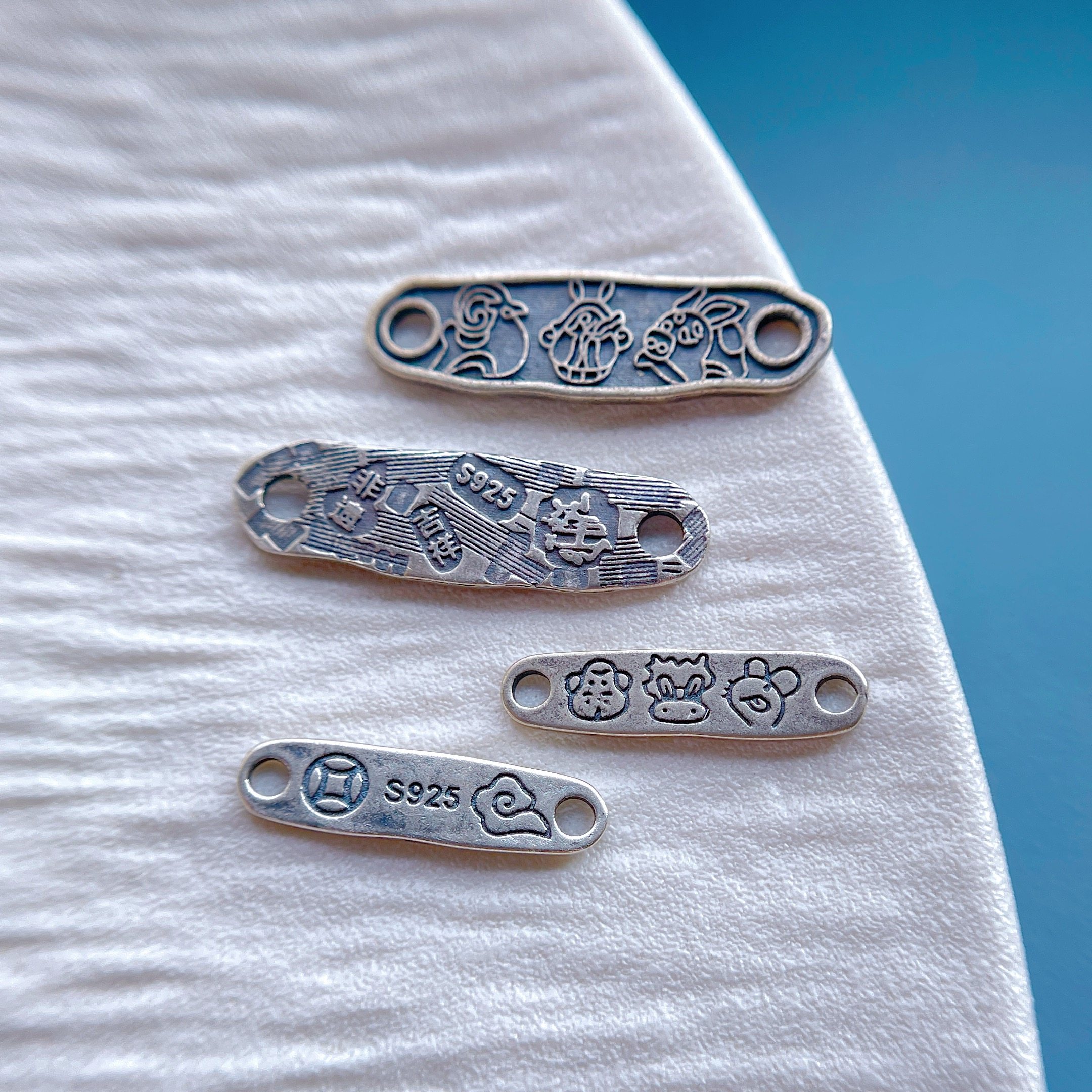 925纯银饰配件錾刻十二生肖三合手牌牛蛇鸡虎马狗鼠猴龙羊兔猪diy,淘宝优惠券,粉丝福利购,淘宝优惠卷