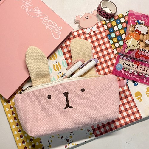 原创可爱卡通刺绣小狗笔袋大容量ins风中小学生零钱包文具收纳袋 - 图3