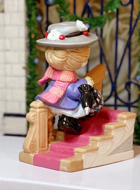 楼梯场景工艺品水滴娃娃摆件楼梯