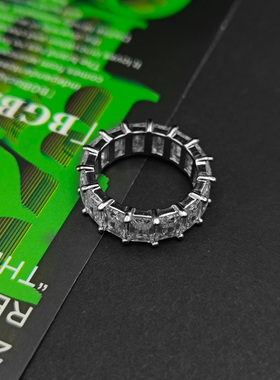 璀璨戒指BGBlackgreen街头
