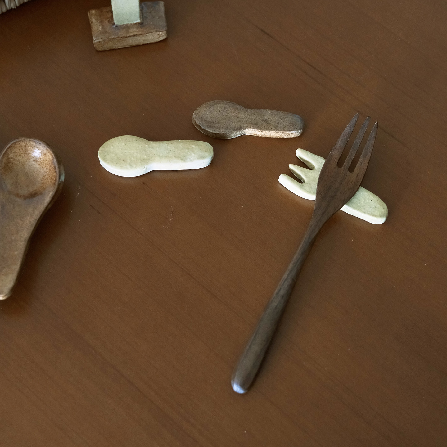 一颗松果居 自制手作陶瓷筷子架摆件可爱叉子勺子造型筷子架摆件,淘宝优惠券,粉丝福利购,淘宝优惠卷