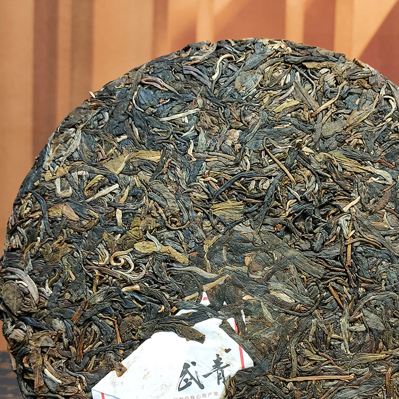 天弘茶厂2019年易武青生普头春茶紧压普洱茶生茶云南七子饼茶357g