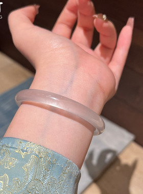 金町天然高冰透玉手镯女款圆条细条荔枝白月光石英岩水沫玉石镯子