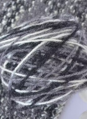松鼠绒毛线段染diy手工编织