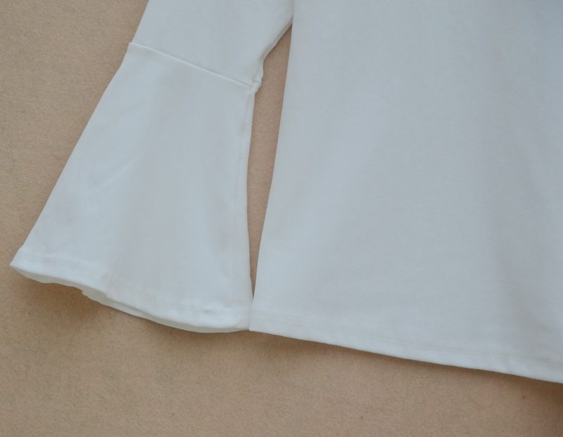 春装2024新款露肩一字领上衣短款中袖喇叭袖t恤女修身百搭打底衫,淘宝优惠券,粉丝福利购,淘宝优惠卷